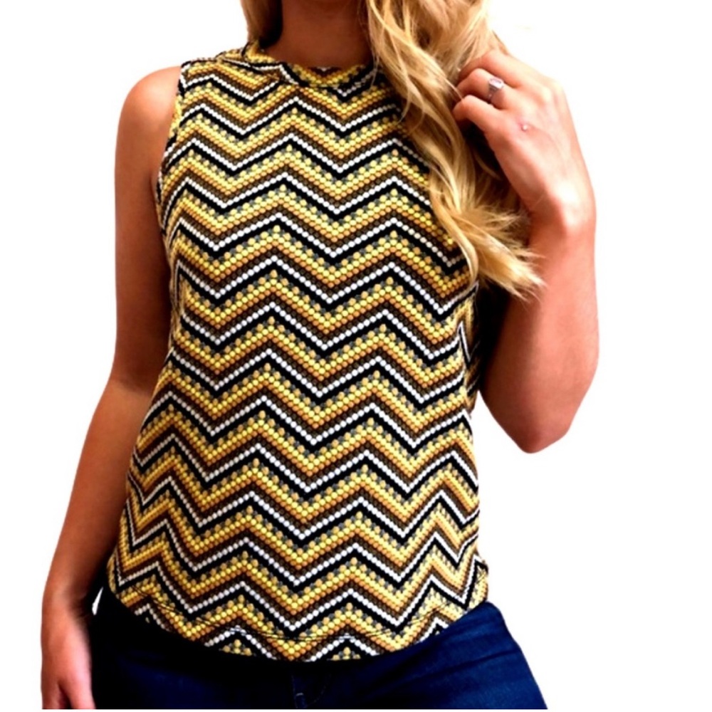 Anthropologie Postage Stamp Chevron Patterned Sleeveless Top - 1/4 Zipper Back